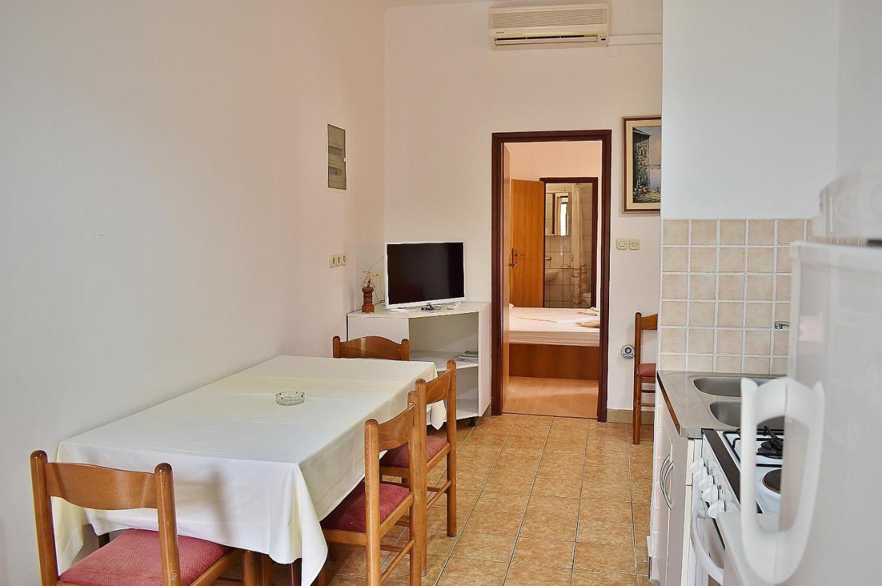 Apartament Banjol Exterior foto